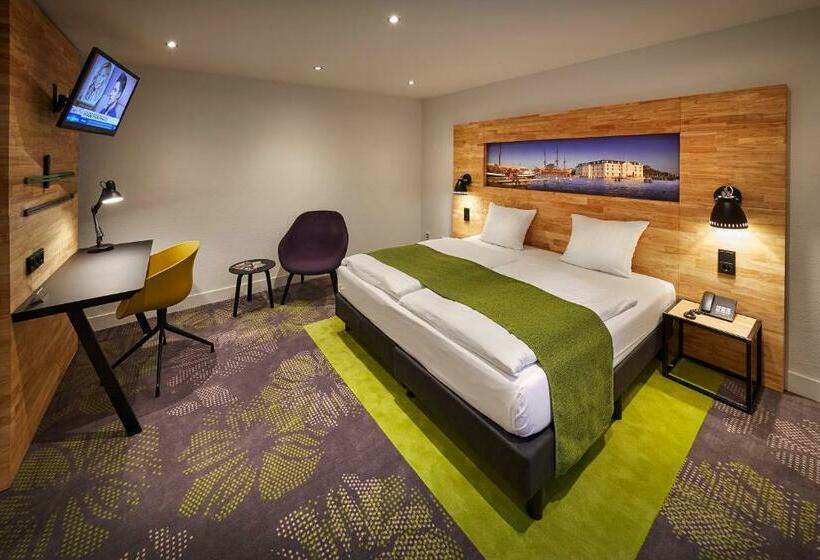 غرفة كومفورت, Nova