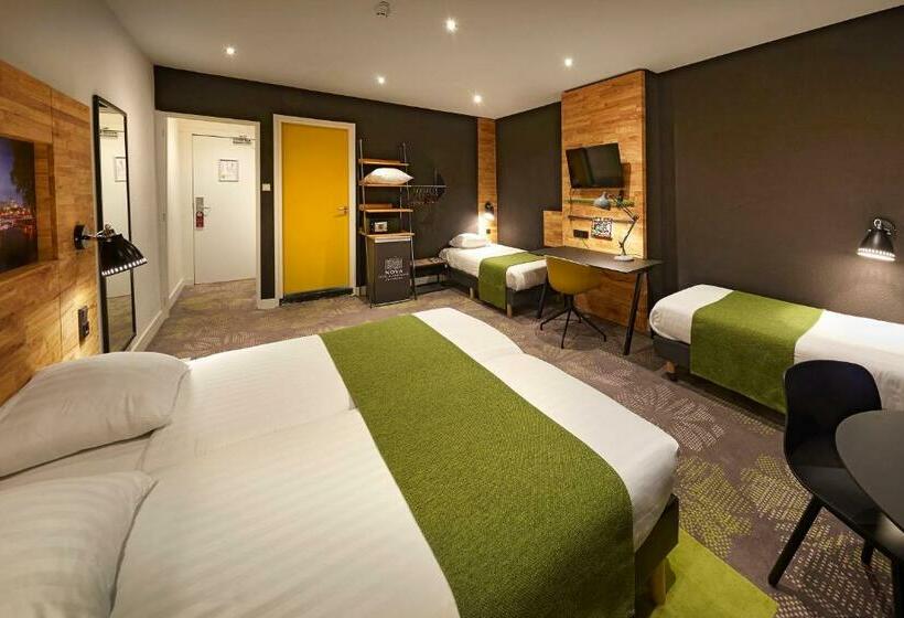 غرفة عائلية, Nova