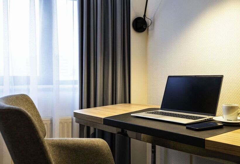 חדר סטנדרט מיטה זוגית, Novotel Amsterdam City