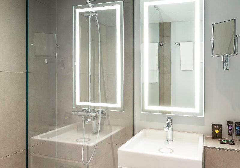 标准三人间, Novotel Amsterdam City