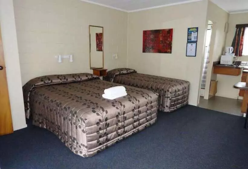 استودیوی استاندارد, Wayfarer Motel