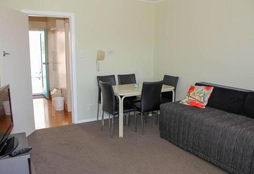 شقة سوبريور غرفة واحدة, Balmoral Motel