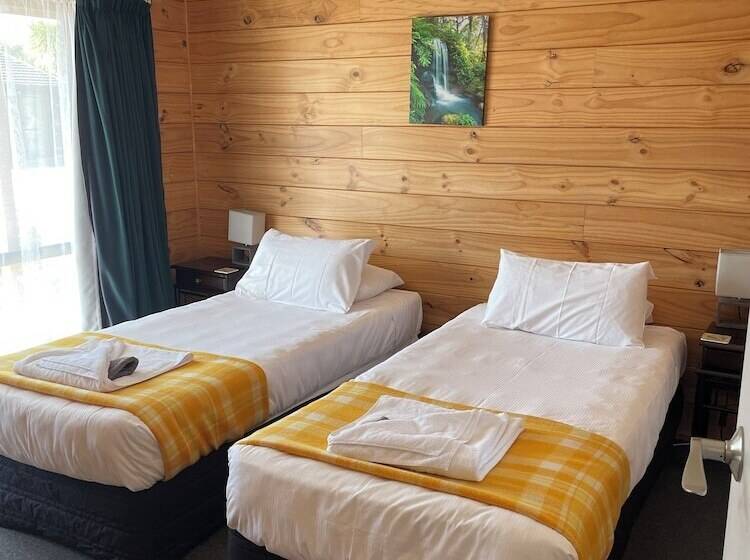 דירת שני חדרים, Buller Bridge Motel