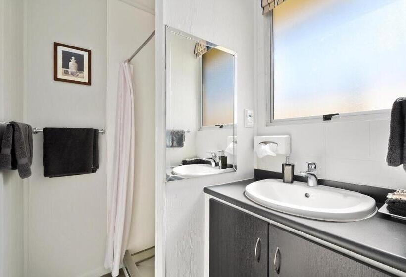 Студио Стандарт с Балконом, Central Gateway Motel