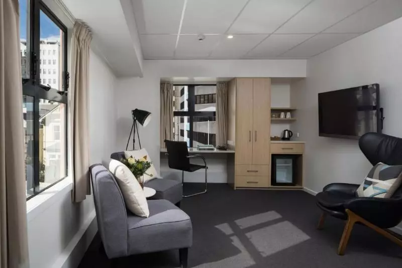 سوییت سوپریور, Atura Wellington