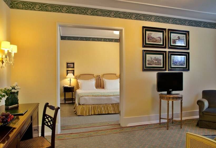 سوییت جونیور, Avenida Palace