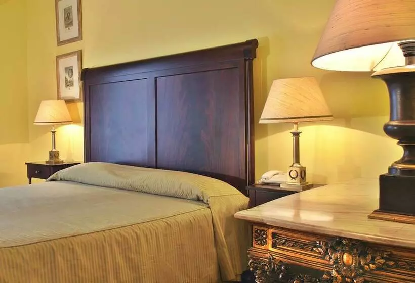 Quarto superior, Avenida Palace