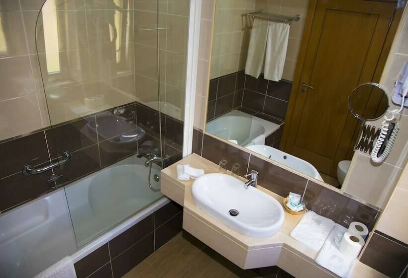 سوییت با چشمانداز دریا, Baia Cristal Beach & Spa Resort