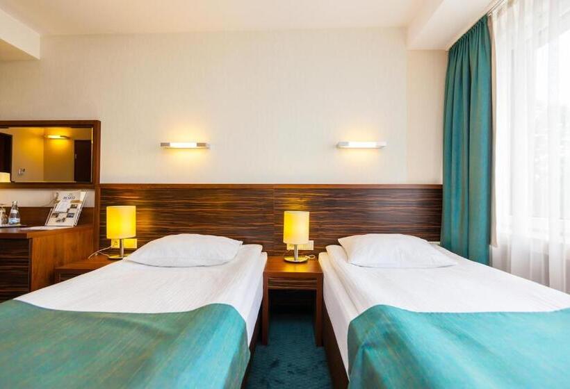 高级大房间, Beskid