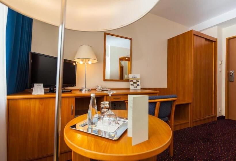 单人经济间, Beskid