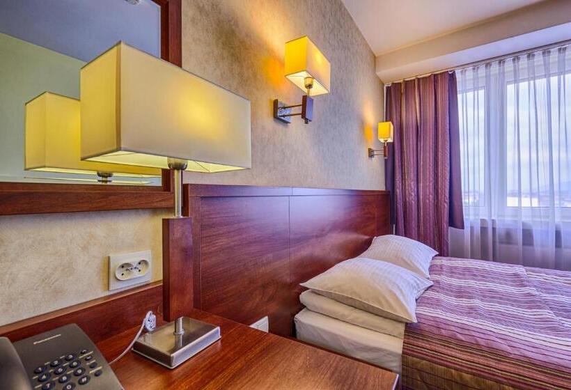 高级家庭房间, Beskid