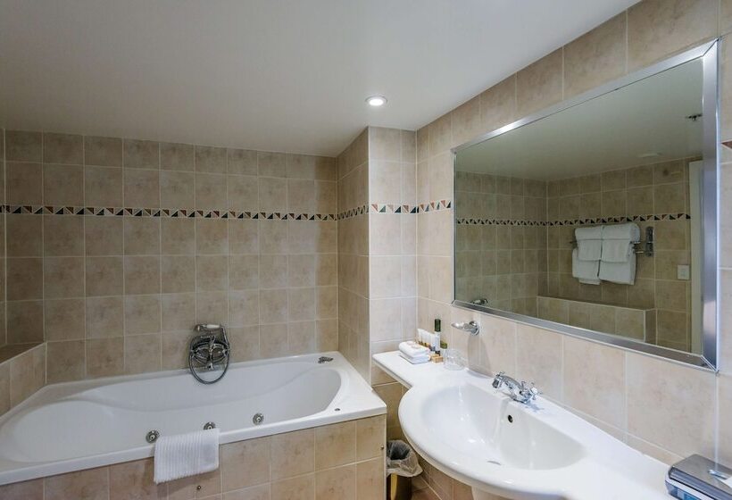 스위트, Chateau On The Park Christchurch, A Doubletree By Hilton