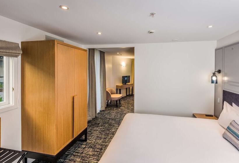 스위트, Chateau On The Park  Christchurch, A Doubletree By Hilton