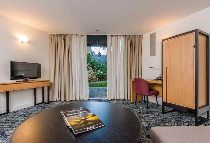 سوییت, Chateau On The Park  Christchurch, A Doubletree By Hilton