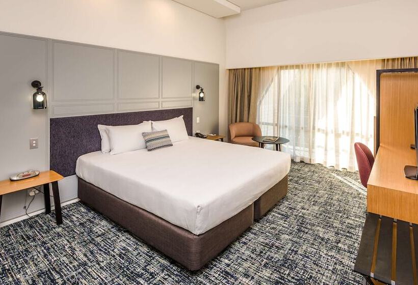 발코니 디럭스 룸, Chateau On The Park Christchurch, A Doubletree By Hilton