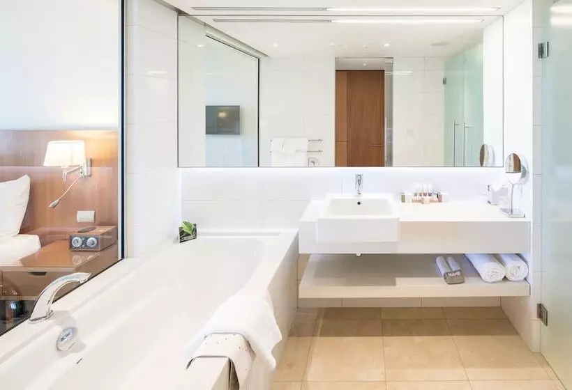 اتاق کلاس بیزنس, Commodore Airport Hotel Christchurch