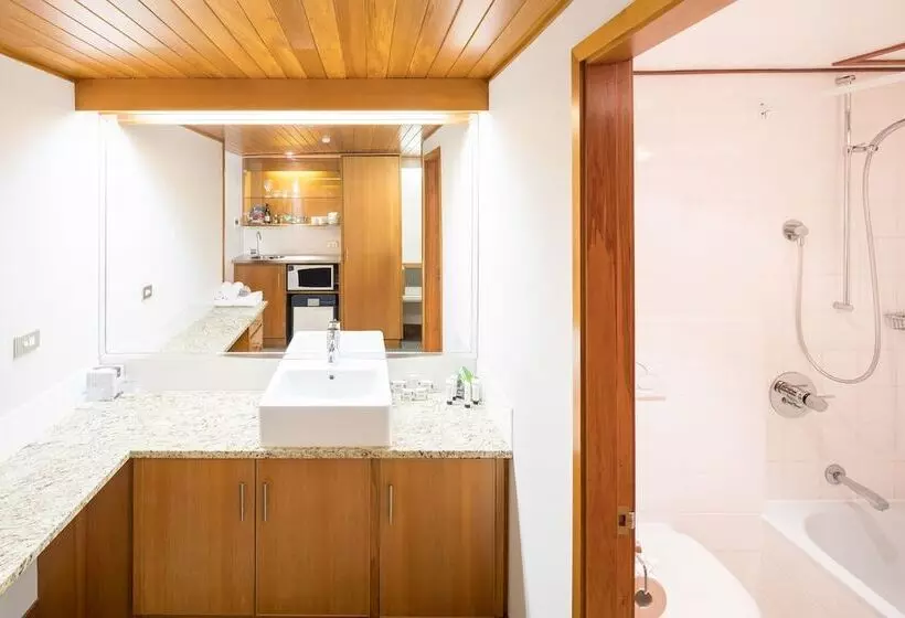 اتاق خانوادگی, Commodore Airport Hotel Christchurch