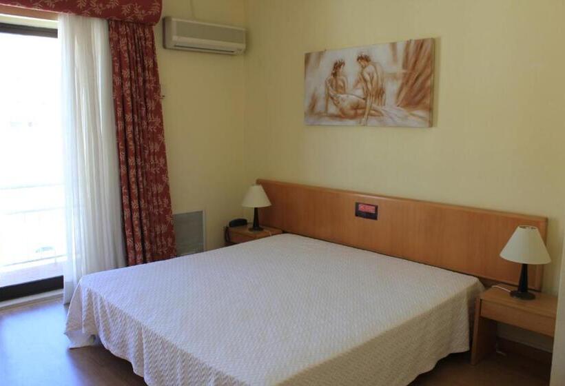 スタンダードルーム, Da Nazare