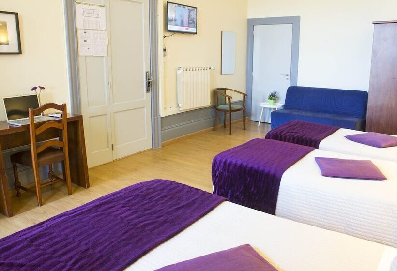 اتاق خانوادگی با چشمانداز باغ, Estoril Porto