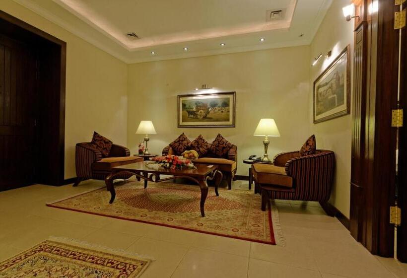 سوییت لوکس, Faletti S Hotel Lahore