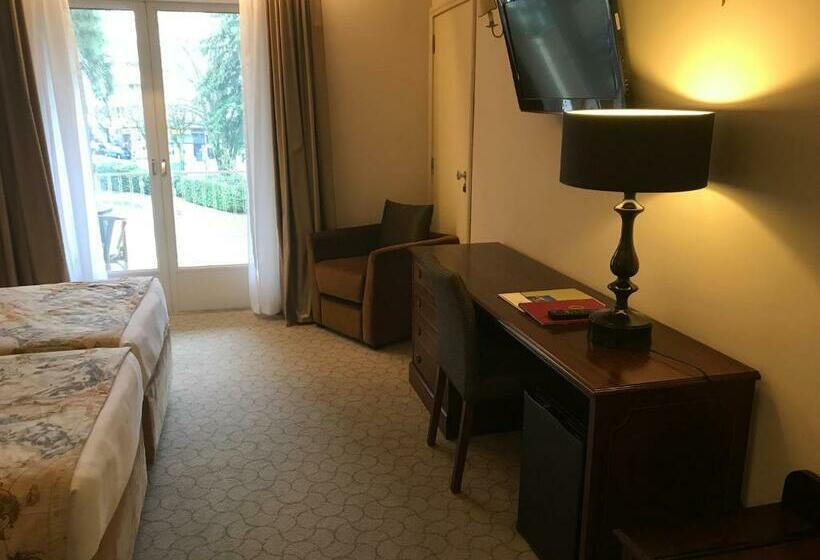 اتاق سوپریور با بالکن, Grao Vasco