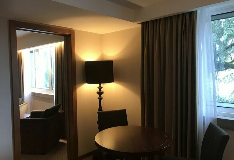 سوییت جونیور, Grao Vasco