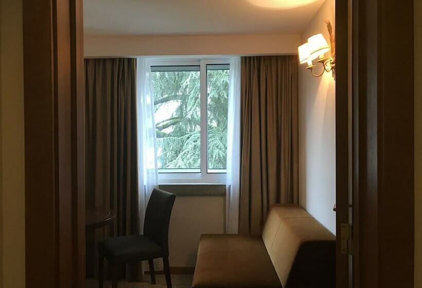 سوییت جونیور, Grao Vasco