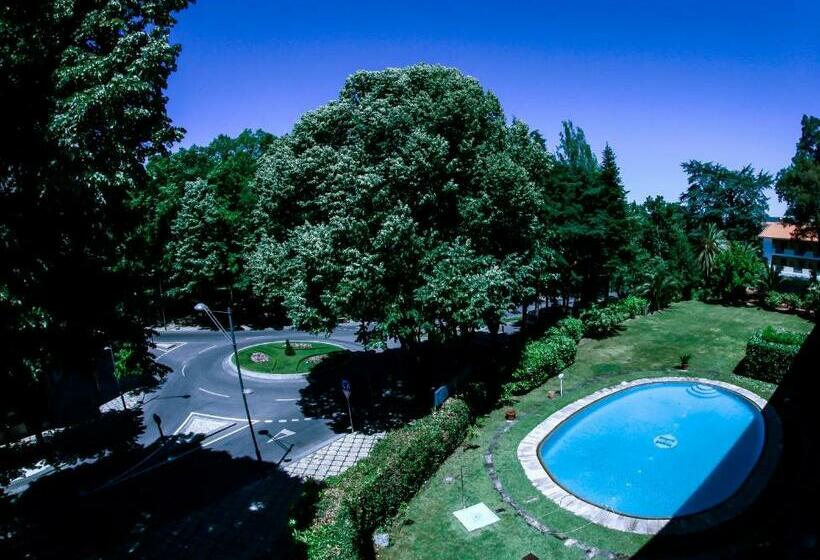 اتاق استاندارد سه نفره, Grao Vasco