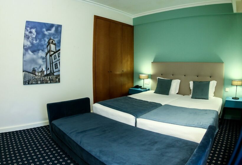 اتاق استاندارد سه نفره, Grao Vasco