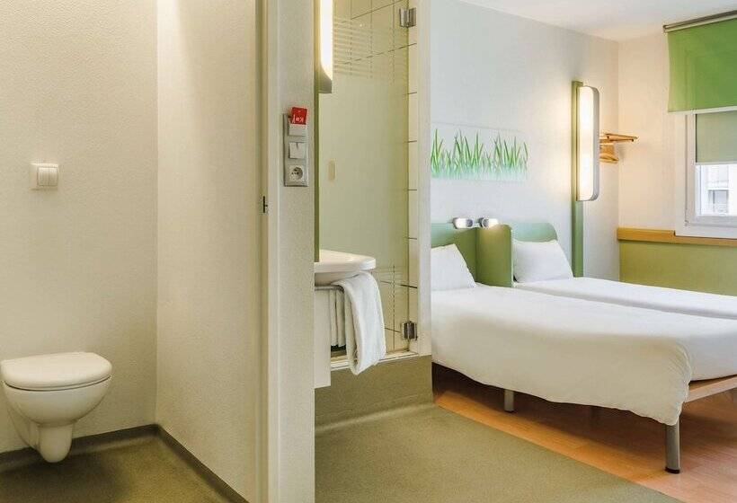 Номер Стандарт, Ibis Budget Warszawa Reduta