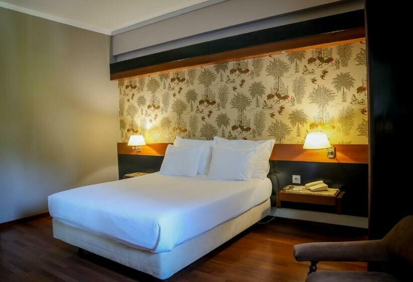 标准间带阳台, Lara