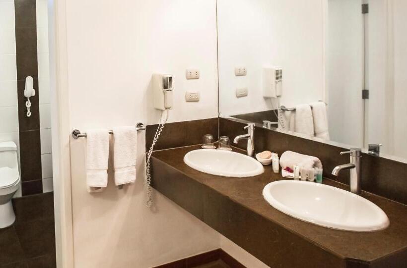 اتاق استاندارد سه نفره, Las Dunas