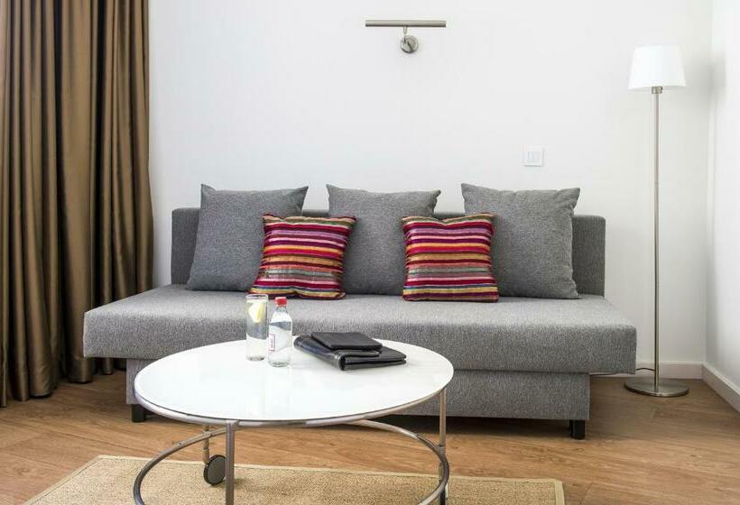 سوییت جونیور, Londres Estoril / Cascais