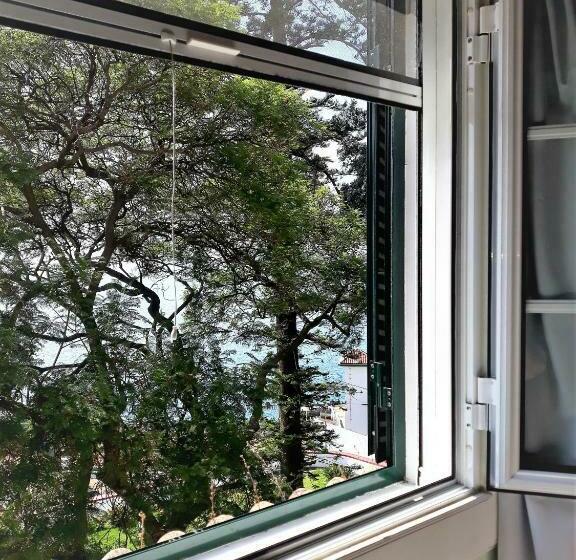 غرفة دور أخير, Quinta Da Penha De Franca