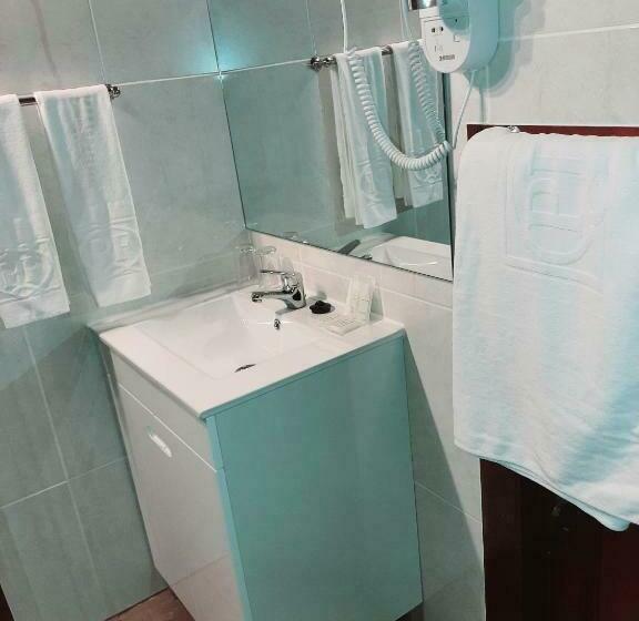 غرفة دور أخير, Quinta Da Penha De Franca