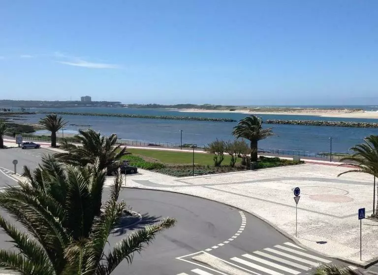 اتاق سوپریور با چشم‌انداز دریا, Suave Mar