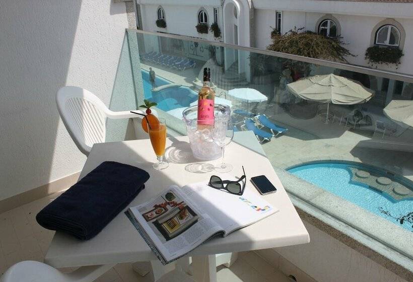 اتاق استاندارد با چشمانداز استخر, Suave Mar