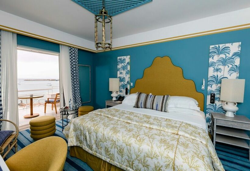 豪华海景房, The Albatroz