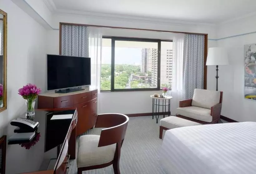 キングサイズベッドのデラックスルーム, The Peninsula Manila