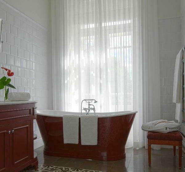 חדר יוקרתי, Vidago Palace