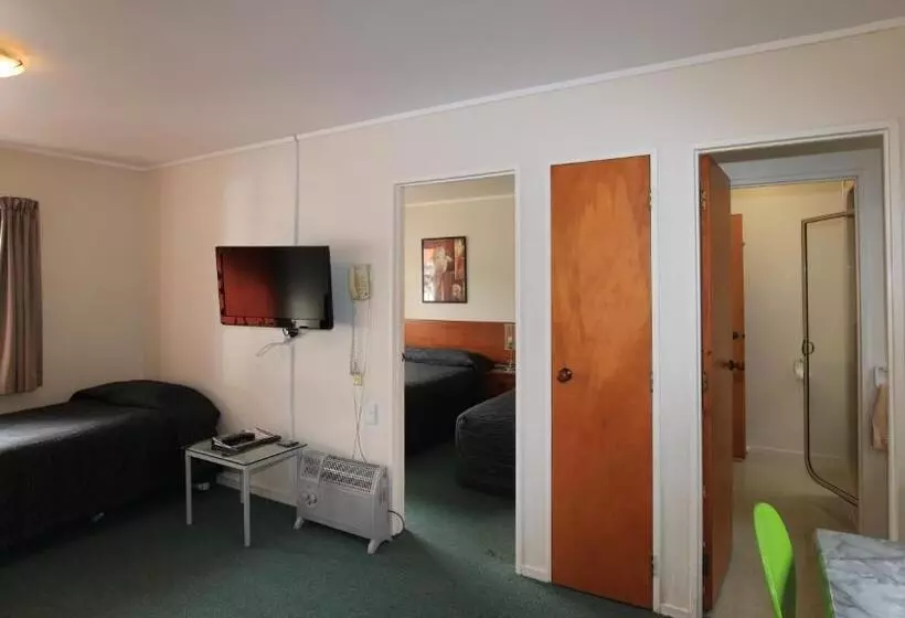 １ベッドルームアパートメント, BK's Counties Motor Lodge