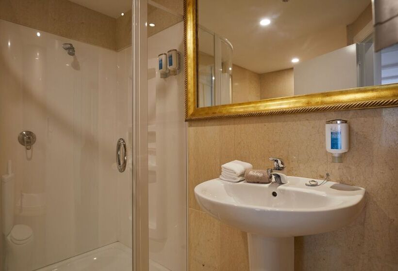 اتاق استاندارد با چشم‌انداز باغ, Nugget Point