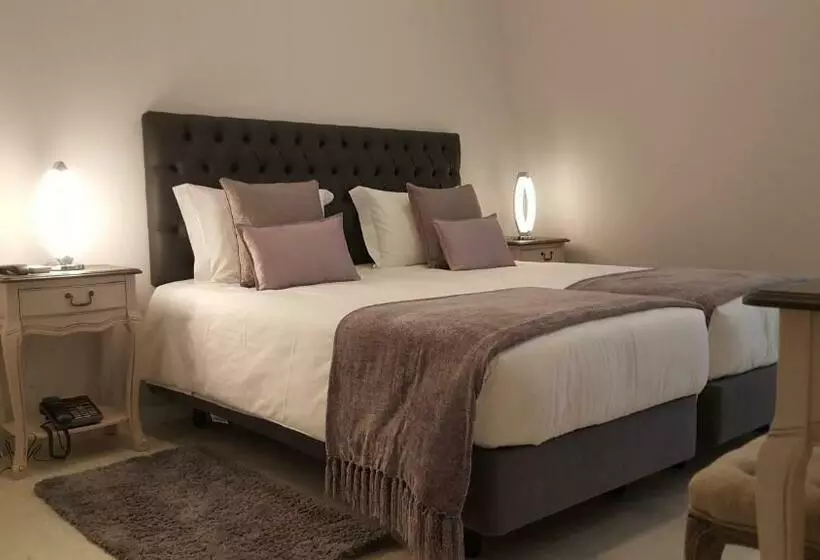 シティビューのスーペリアルーム, Grande Pensao Residencial Alcobia