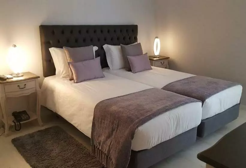 シティビューのスーペリアルーム, Grande Pensao Residencial Alcobia