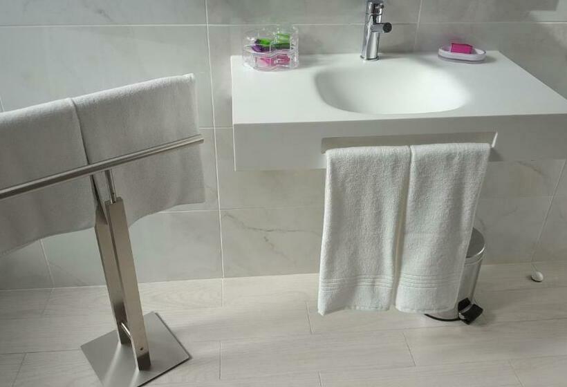 اتاق سوپریور با چشمانداز شهر, Grande Pensao Residencial Alcobia