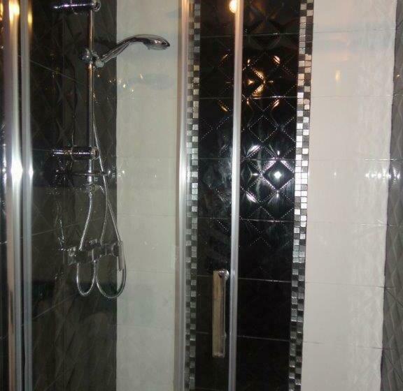 اتاق سوپریور با چشمانداز شهر, Grande Pensao Residencial Alcobia