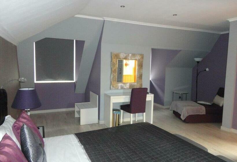 اتاق سوپریور با چشمانداز شهر, Grande Pensao Residencial Alcobia