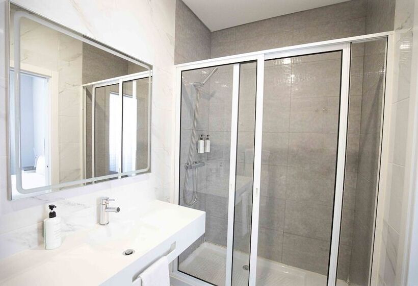 اتاق سوپریور با چشمانداز شهر, Grande Pensao Residencial Alcobia