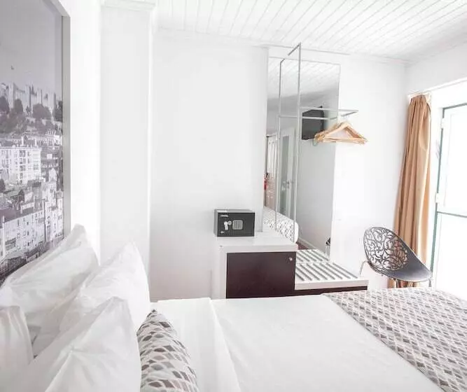 スーペリアールーム, Grande Pensao Residencial Alcobia