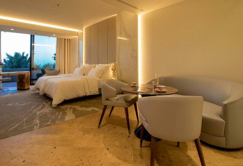 스탠다드 룸 바다 전망, Savoy Palace, The Leading Hotels of The World Savoy Signature